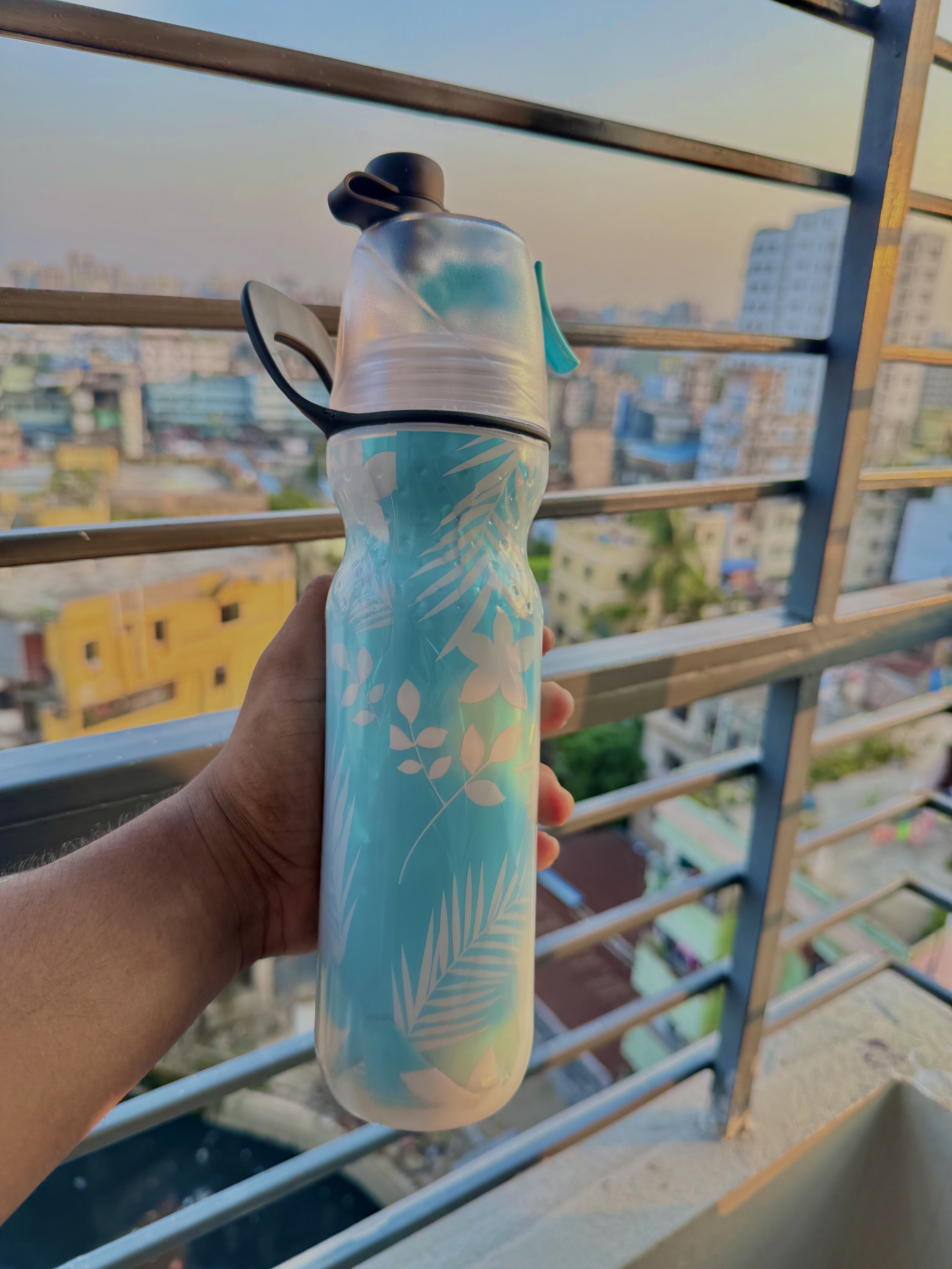 Cooling Spray Water Bottle – Double Layer Insulated Sports Bottle with Mist Spray | Gym, Travel & Summer Essential ❄️💧