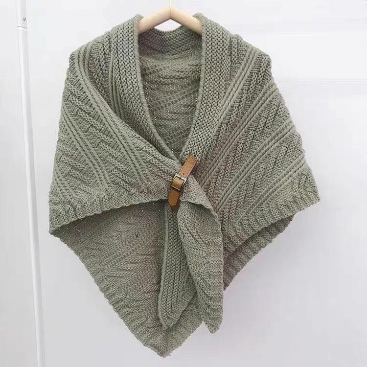 Elegant Knitted Shawl with Buckle - Versatile Cable Knit Poncho Wrap for Autumn/Winter