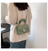 Premium Green Ladies Handbag – চায়না থেকে ইমপোর্টেড